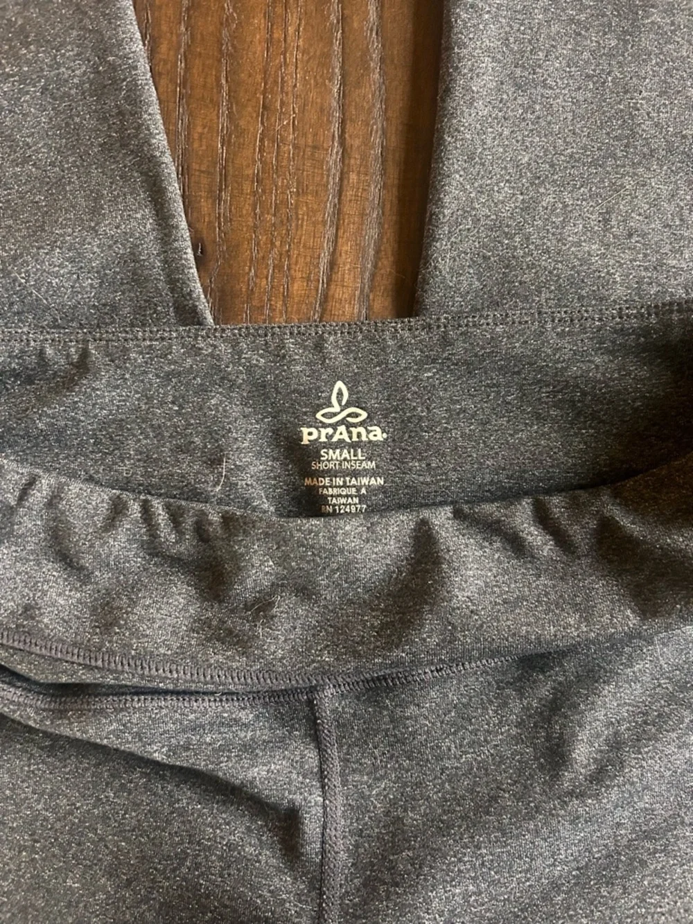 PrAna Charcoal Bootcut Yoga Pants | Womens S Yoga Leggings - Picture 2 of 8